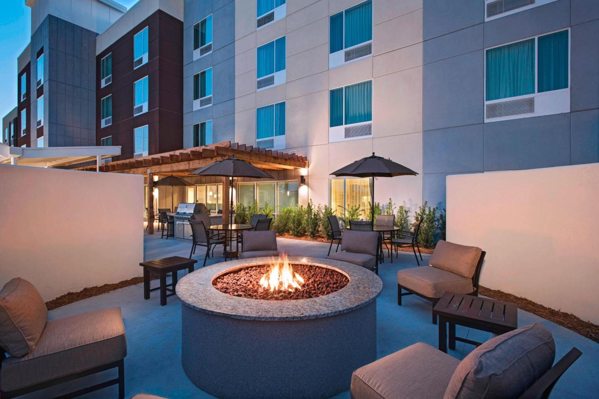 Towneplace Suites By Marriott Lakeland Extérieur photo
